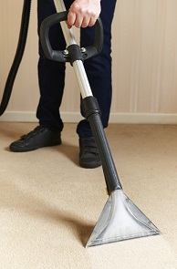 איך לנקות שטיח בבית